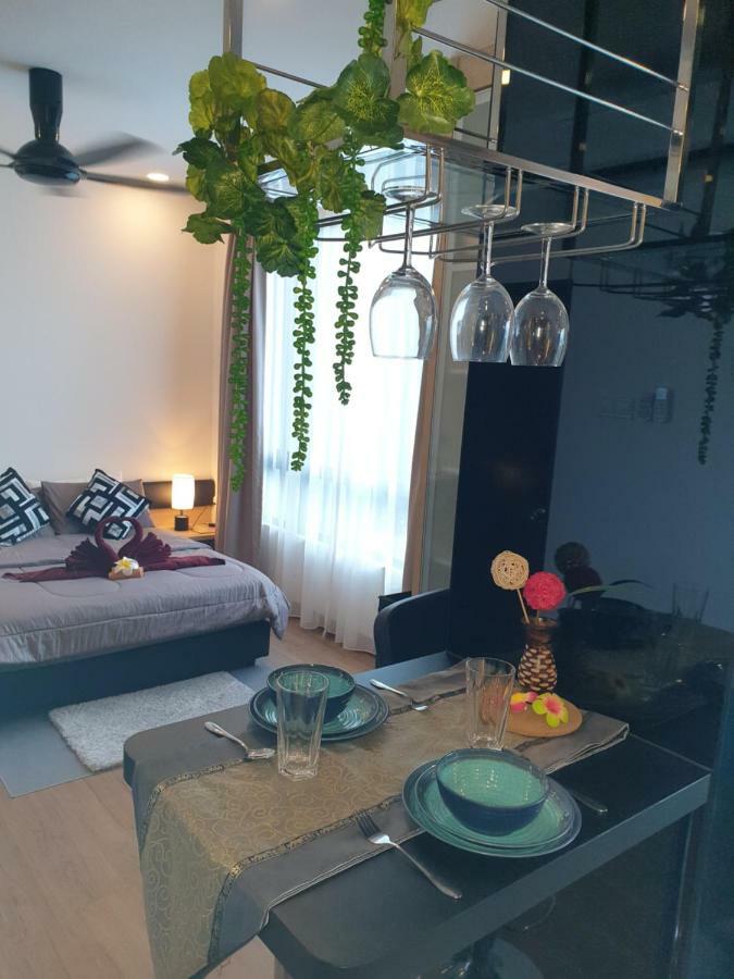 Mlh Deluxe Studio Suites @ Landmark Residence Cheras Dış mekan fotoğraf