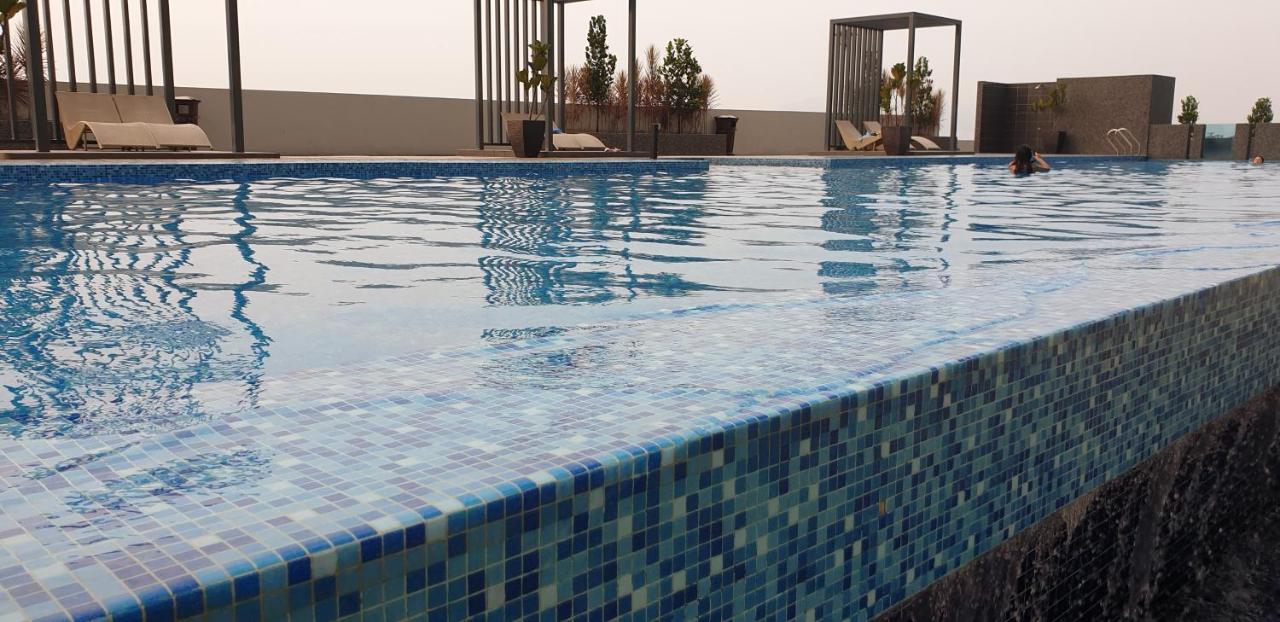 Mlh Deluxe Studio Suites @ Landmark Residence Cheras Dış mekan fotoğraf